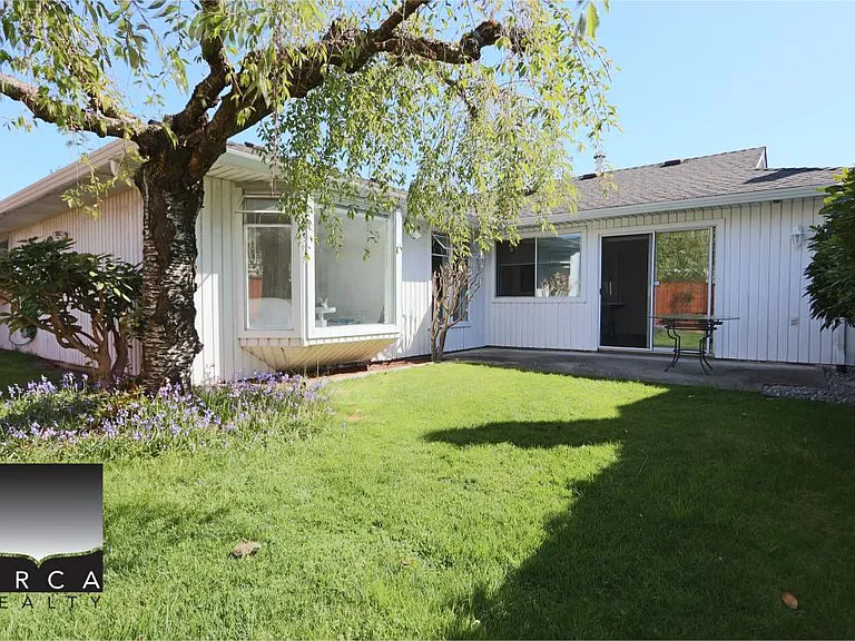 6400 Dakota Dr — Photo 37