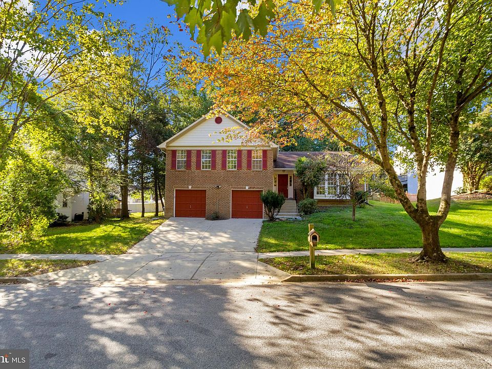 2nd image of 13517 Arrowwood Ln