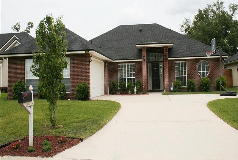 1st image of 2104 Zach Trace Ct