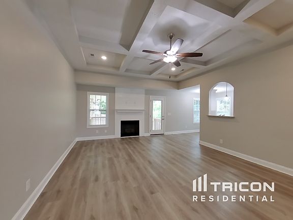 2nd image of 519 Somerset Ln