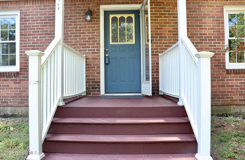 2nd image of 119 Heckeler Drive