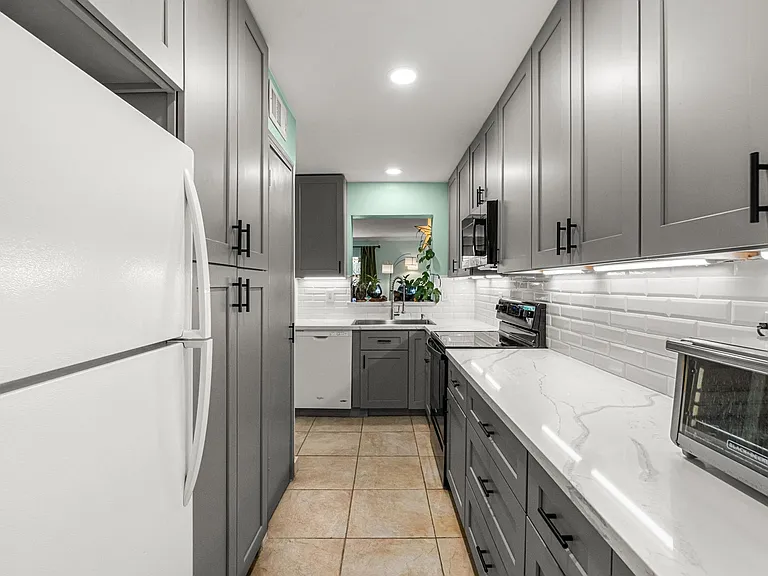 11515 Burdine St — Photo 11