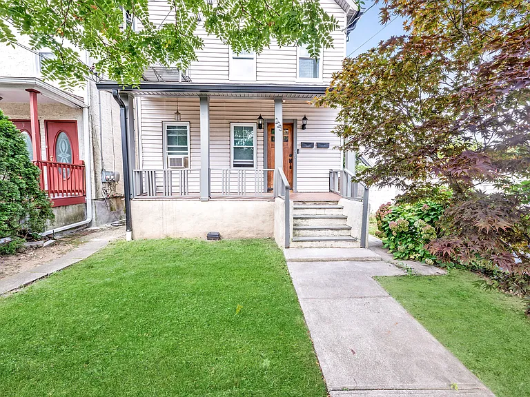 223 4th Ave — Photo 20