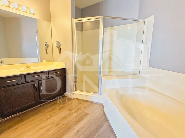 4710 E Culver St — Photo 16