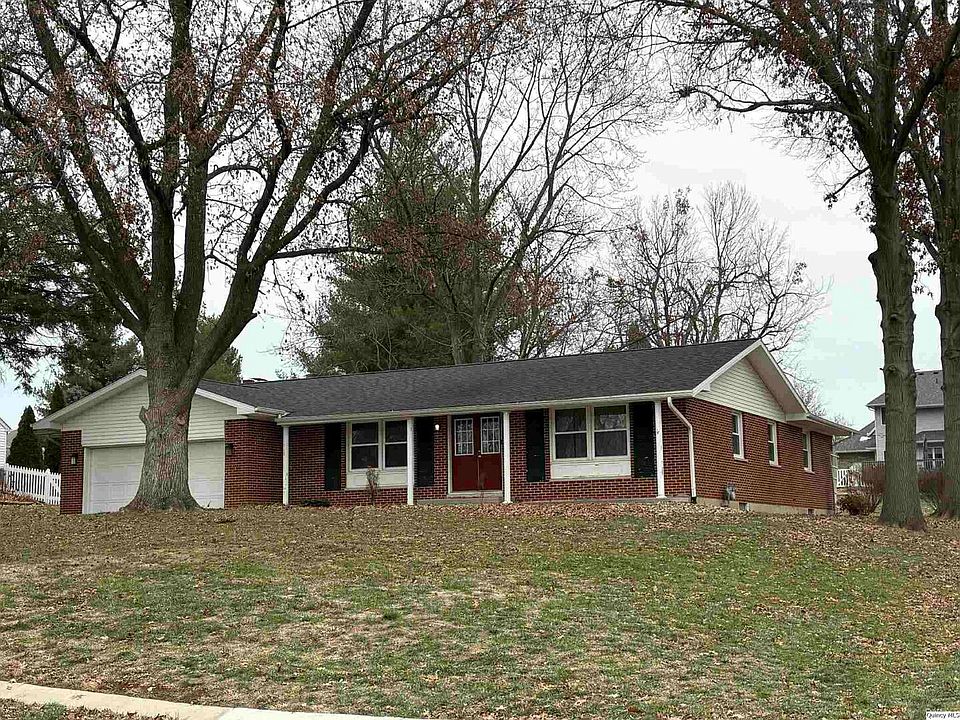 1st image of 2111 Curved Creek Ct