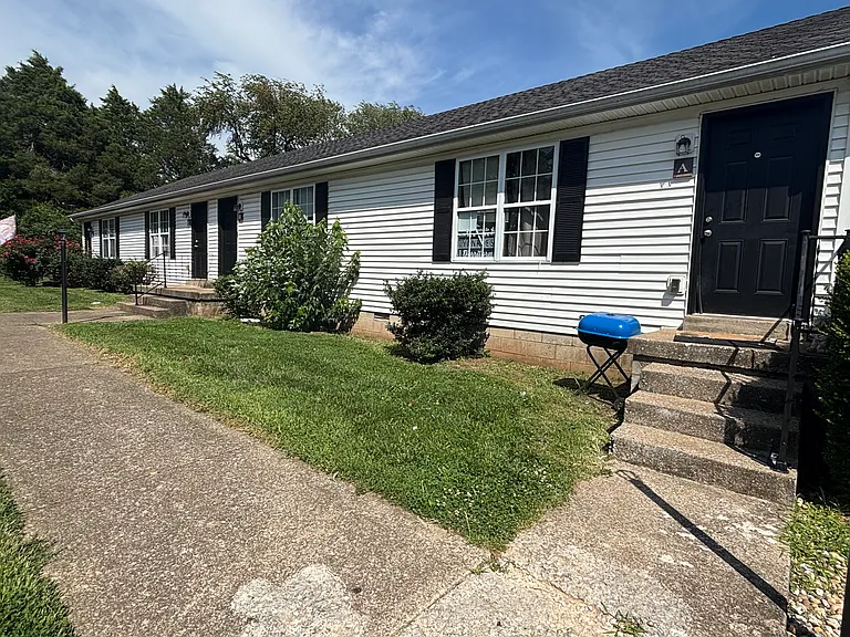 147 Amy Ave #C — Photo 1