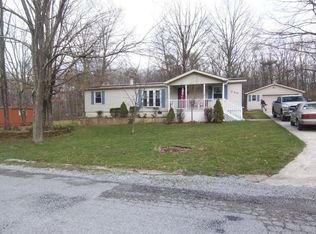 330 Rugby Rd, Fairfield Glade, TN 38558