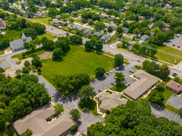 (undisclosed Address), Bolingbrook, IL 60440