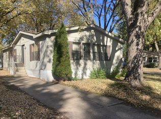 1925 Upper 85th St W #Wuf1925, Inver Grove Heights, MN 55077