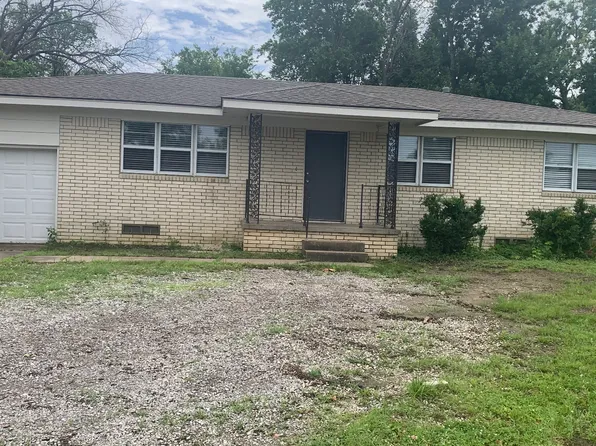 1323 W Oklahoma St, Claremore, OK 74017