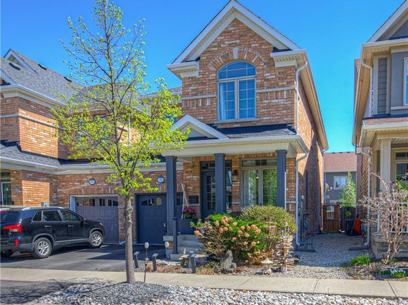 32 Forbes Ter, Milton, ON L9T 3X3