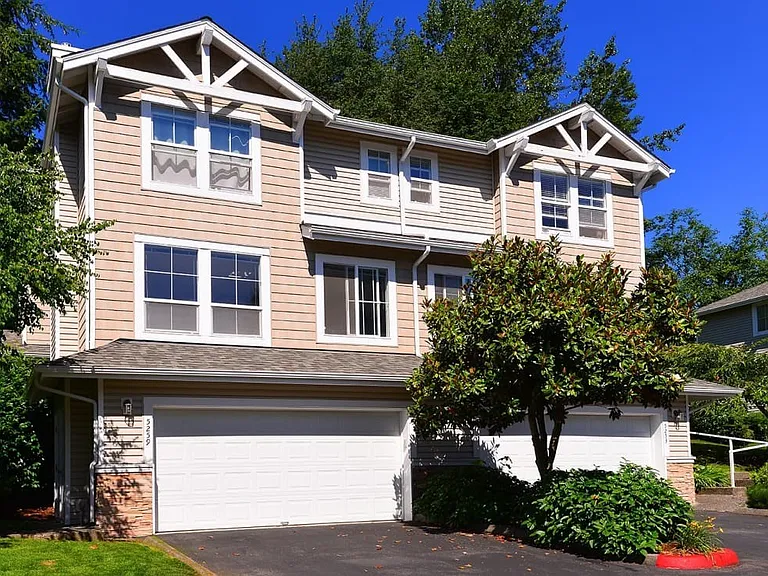 Langara — Photo 10