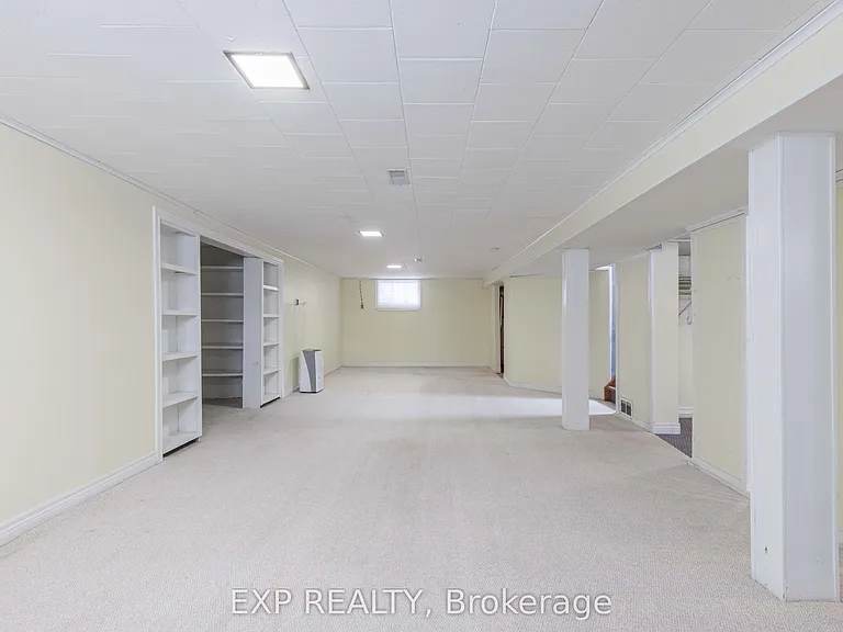 412 S Pelham Rd — Photo 25