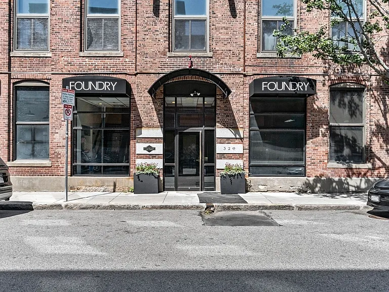320 W 2nd St #504 — Photo 14