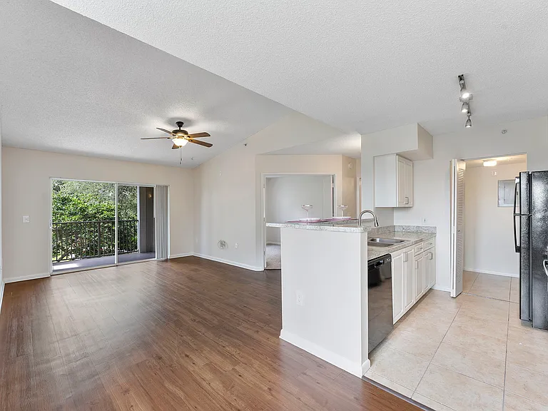 Coquina Cove Apartments — Photo 50
