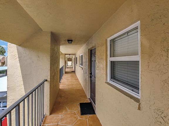 5th image of 2845 SW 22nd Ave #205-205-205