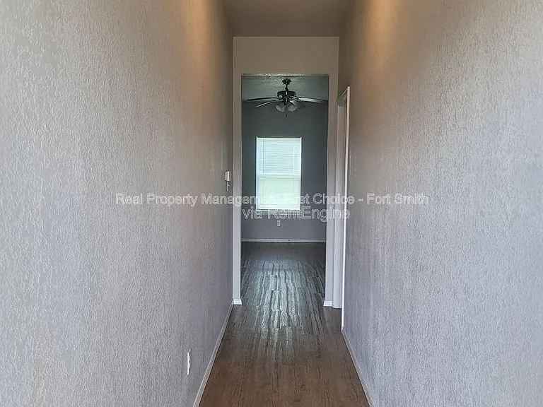 2100 Ingalls Ln #C — Photo 2