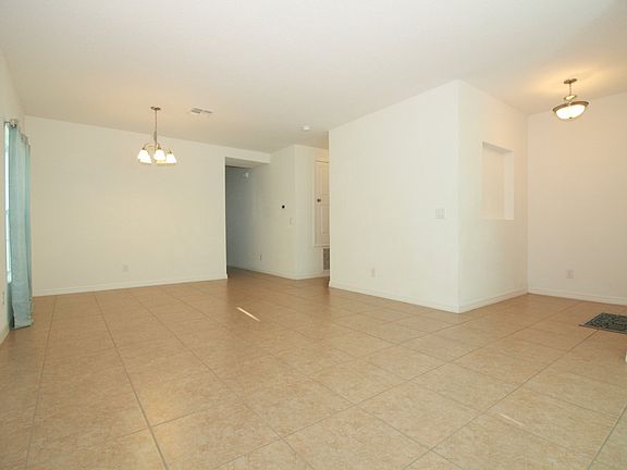 4th image of 1709 Bonser Rd