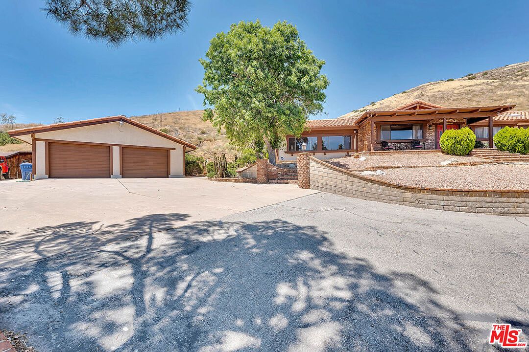 9235 Escondido Canyon Rd, Agua Dulce, CA 91390 Zillow