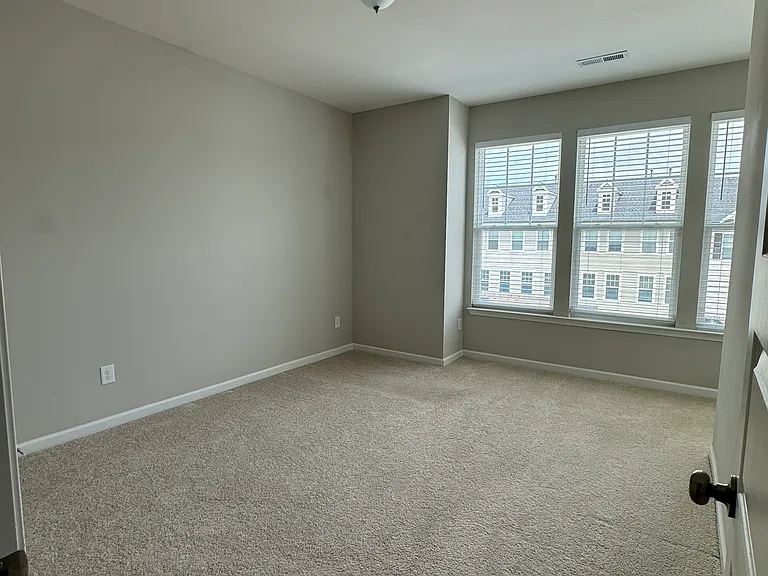 Bedroom 3 (3rd Floor)