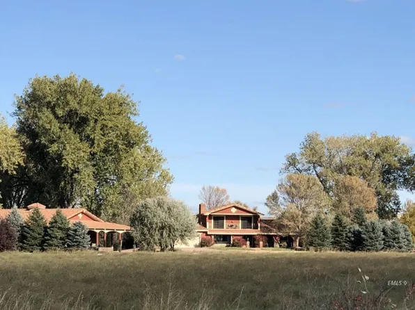 4423 Leighton Blvd, Miles City, MT 59301