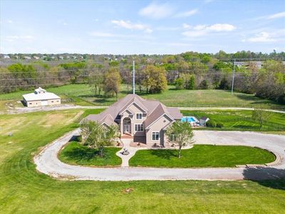 1111 N Campbell St, Pleasant Hill, MO, 64080