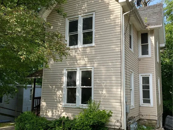 217 Fulton St, Jamestown, NY 14701