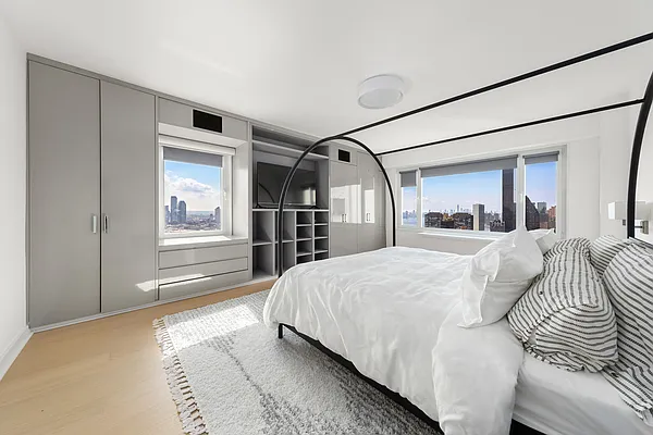 Rented by Douglas Elliman | media 9