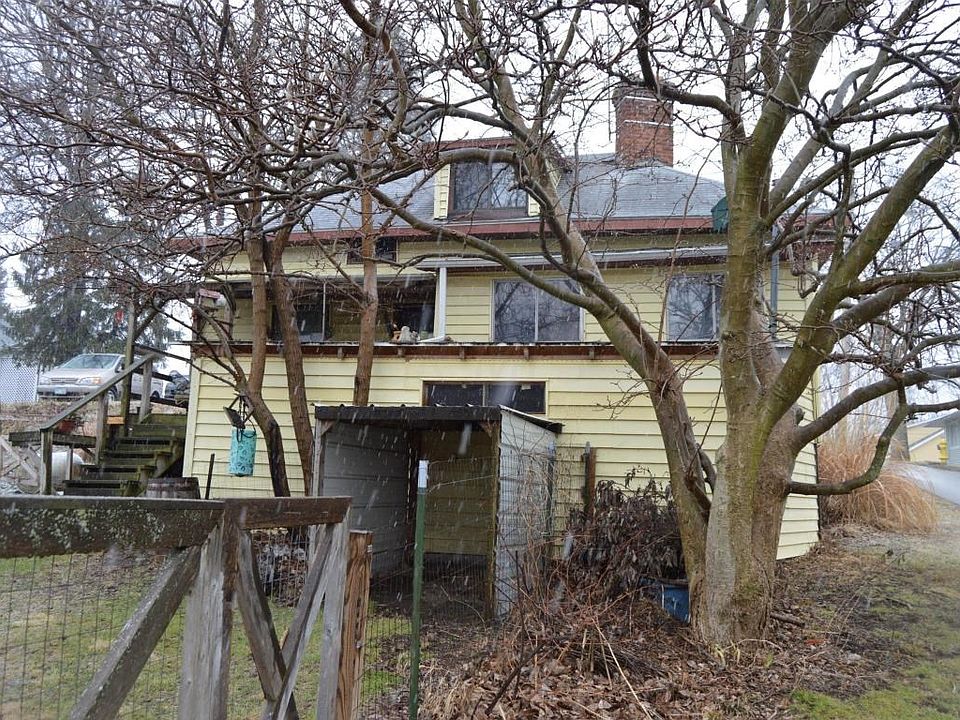 2nd image of 217 Park St