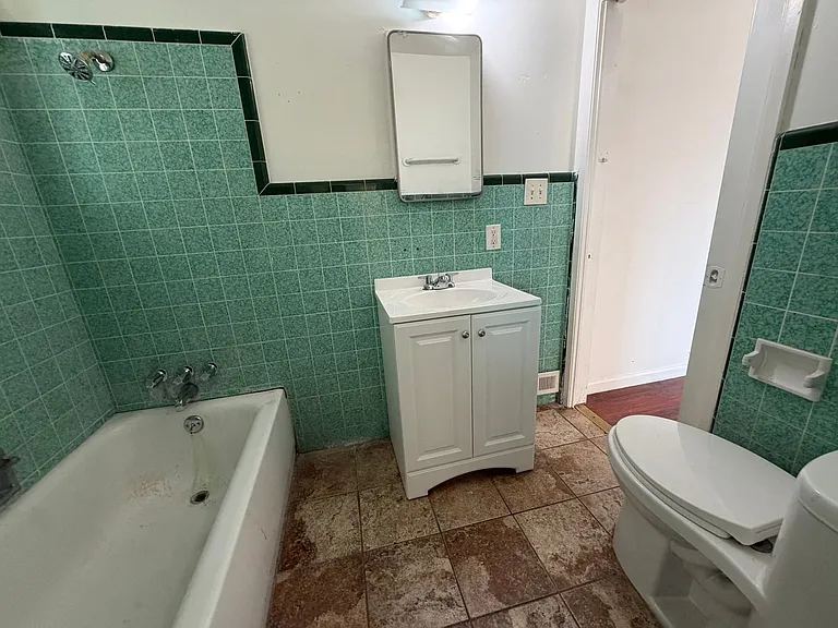 11322 Franklin Blvd — Photo 29