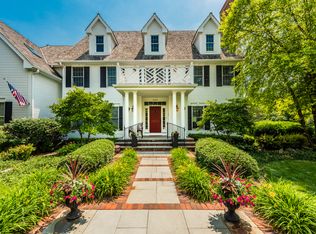 23285 N Chesapeake Dr, Lake Barrington, IL