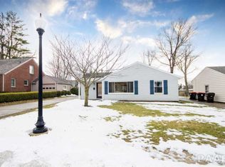 1008 W Ridge Rd, Peoria, IL 61614