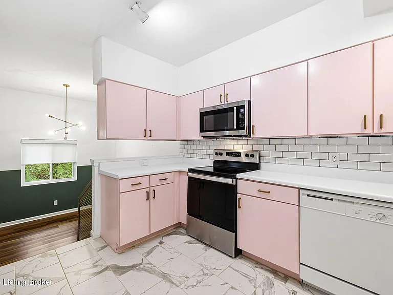 2745 Grinstead Dr #103 — Photo 17