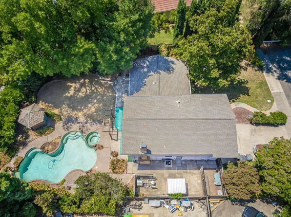 8100 Twin Oaks Ave, Citrus Heights, CA 95610