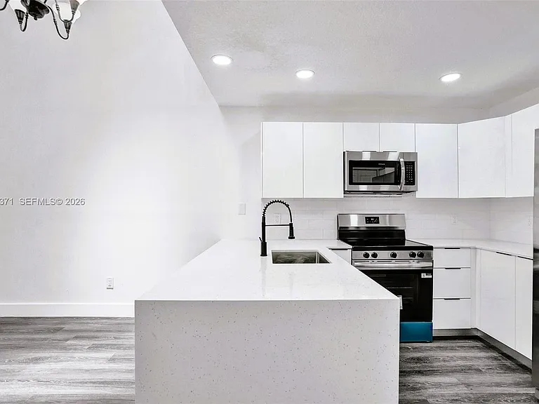 1818 Adventure Pl — Photo 20
