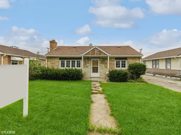 4341 Ruby St, Schiller Park, IL 60176