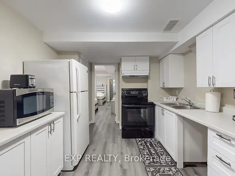 967 Wright Dr #LOWER — Photo 13