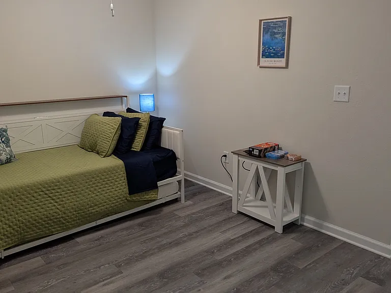 1708 Cocoanut Dr — Photo 23