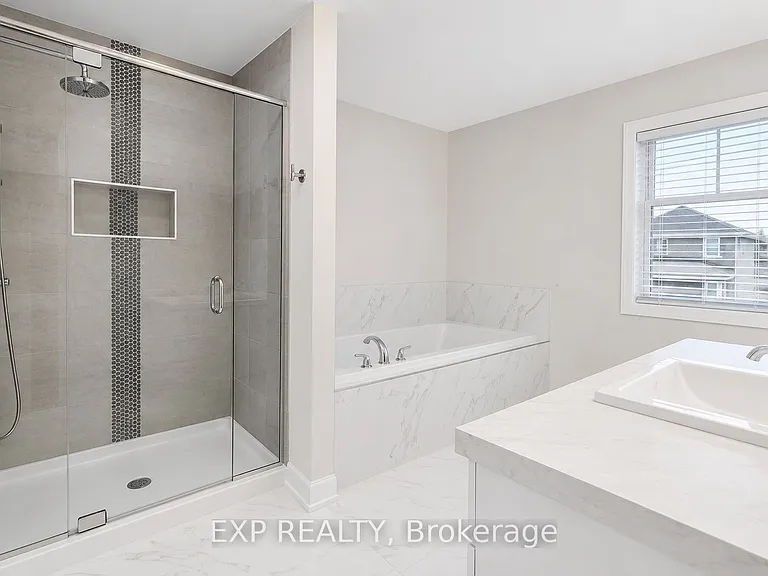 528 Lucent St — Photo 14