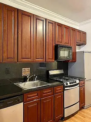 Rented by Oxford Property Group | media 4