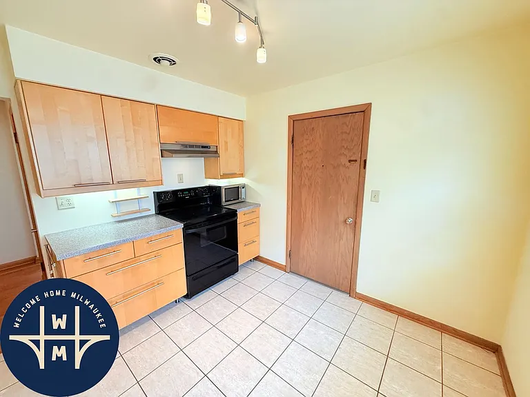 7313 Harwood Ave — Photo 4
