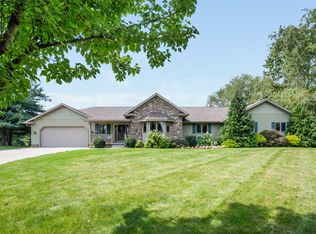 99 Kehner Rd, Mogadore, OH 44260
