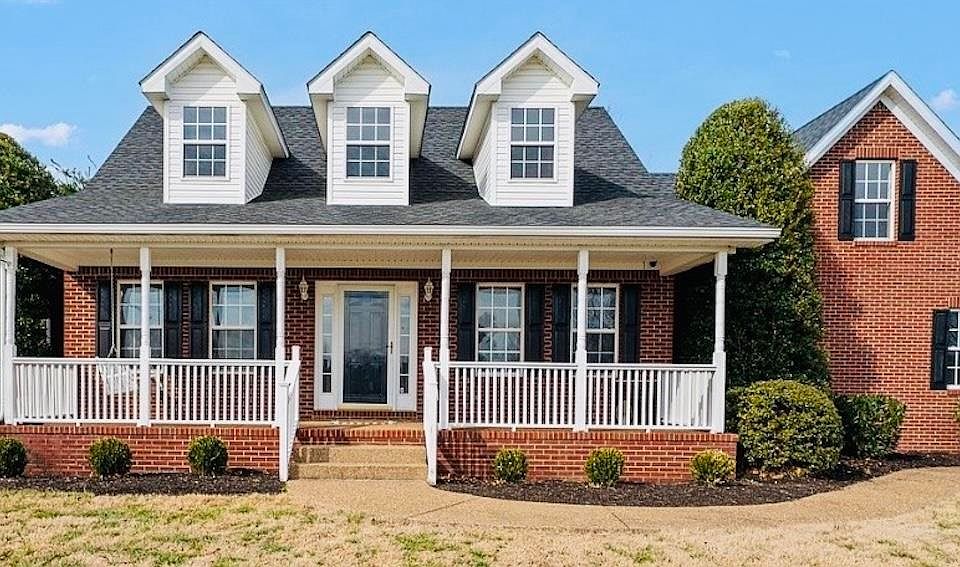 1st image of 400 Millwood Ct