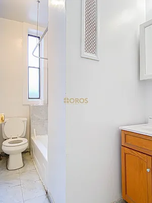 Rented by City Connections Realty | media 9