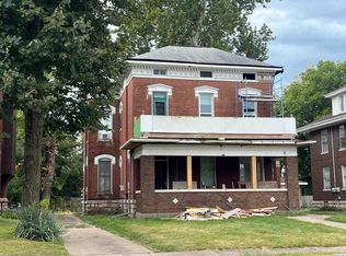 1469 Maine St, Quincy, IL 62301 | Zillow