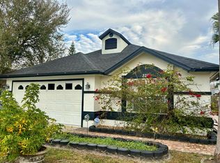 320 Oceanside Ct, Kissimmee, FL 34743