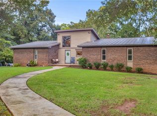 1053 Shackleburg Rd, Anderson, SC 29621
