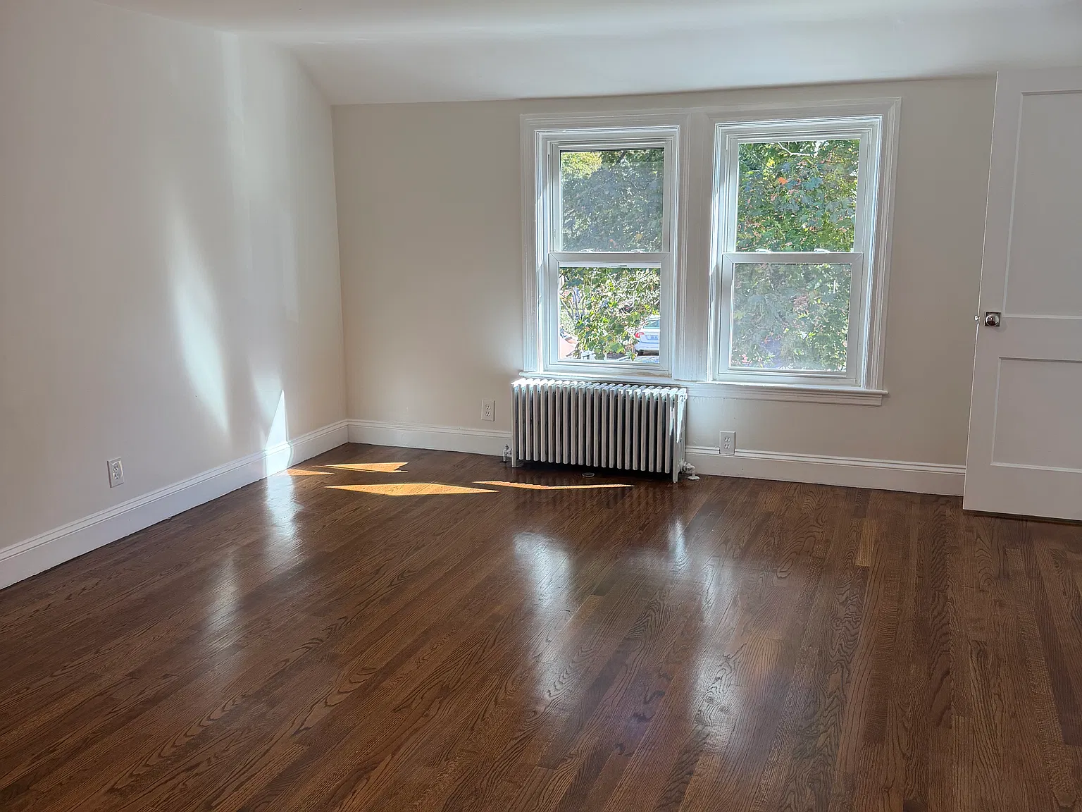 2 bed, 1200 sqft, $2,700 — Photo 4