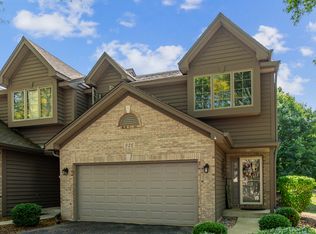 926 Millcreek Cir, Elgin, IL 60123