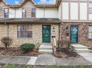 6219 Stornoway Dr S, Columbus, OH 43213